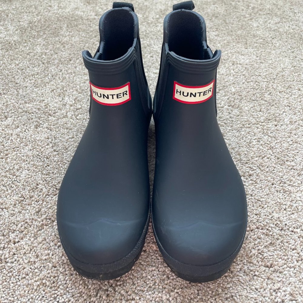 LIKE NEW Hunter Original Chelsea Rain Boots Ankle, Navy, Size 6 (37)
